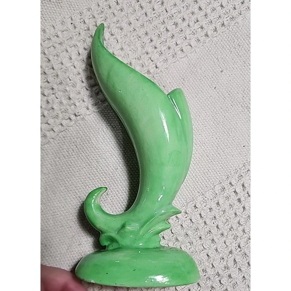 Vintage Green Ceramic Cornucopia Vase Mid Century Horn of‎ Plenty Bud Vase 7 in